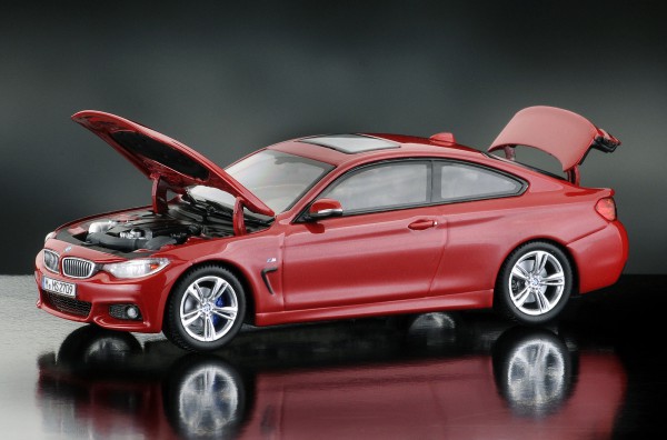 iScale BMW 4er Coupe, melbourne rot