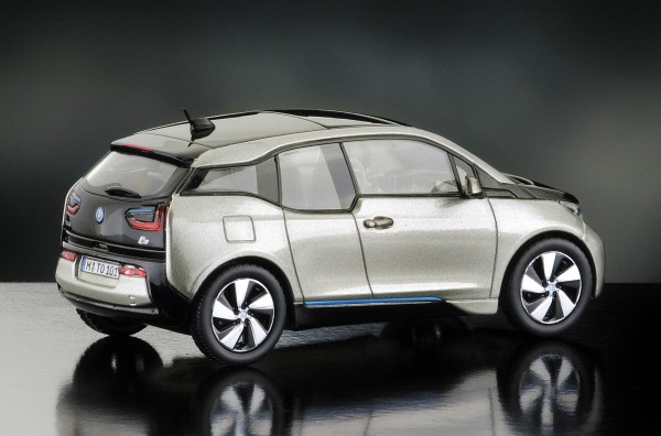 iScale BMW i3, andesitsilber