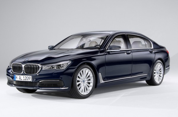 iScale BMW 7er IL, blau