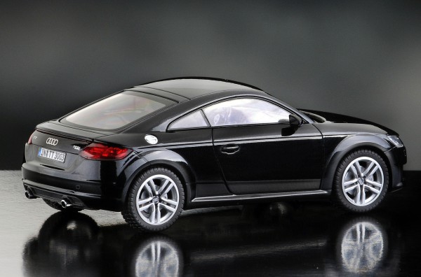 iScale AUDI TT Coupe, mythosschwarz