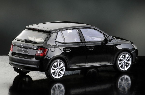 iScale SKODA Fabia Limousine, black magic