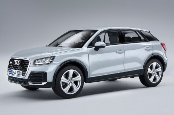 iScale AUDI Q2, gletscherweiß